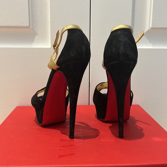 Authentic Christian Louboutin high heels  size 37.5 - Picture 3 of 3